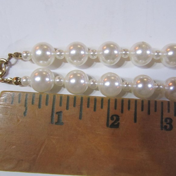 Long Lovely Pearl Necklace Ivory Pearl Single Strand Pearl Necklace 25" Wedding - Picture 4 of 4